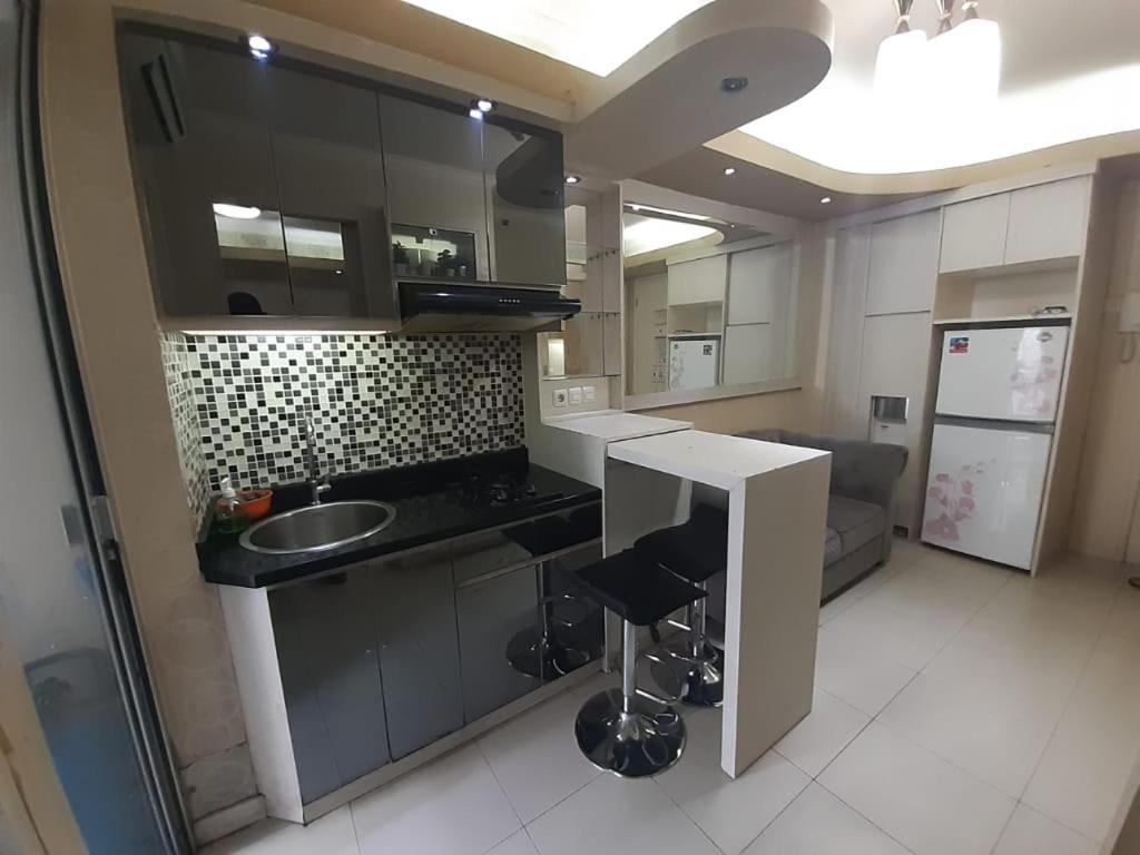Apartemen Bassura City By Globy Property Jakarta Exterior photo
