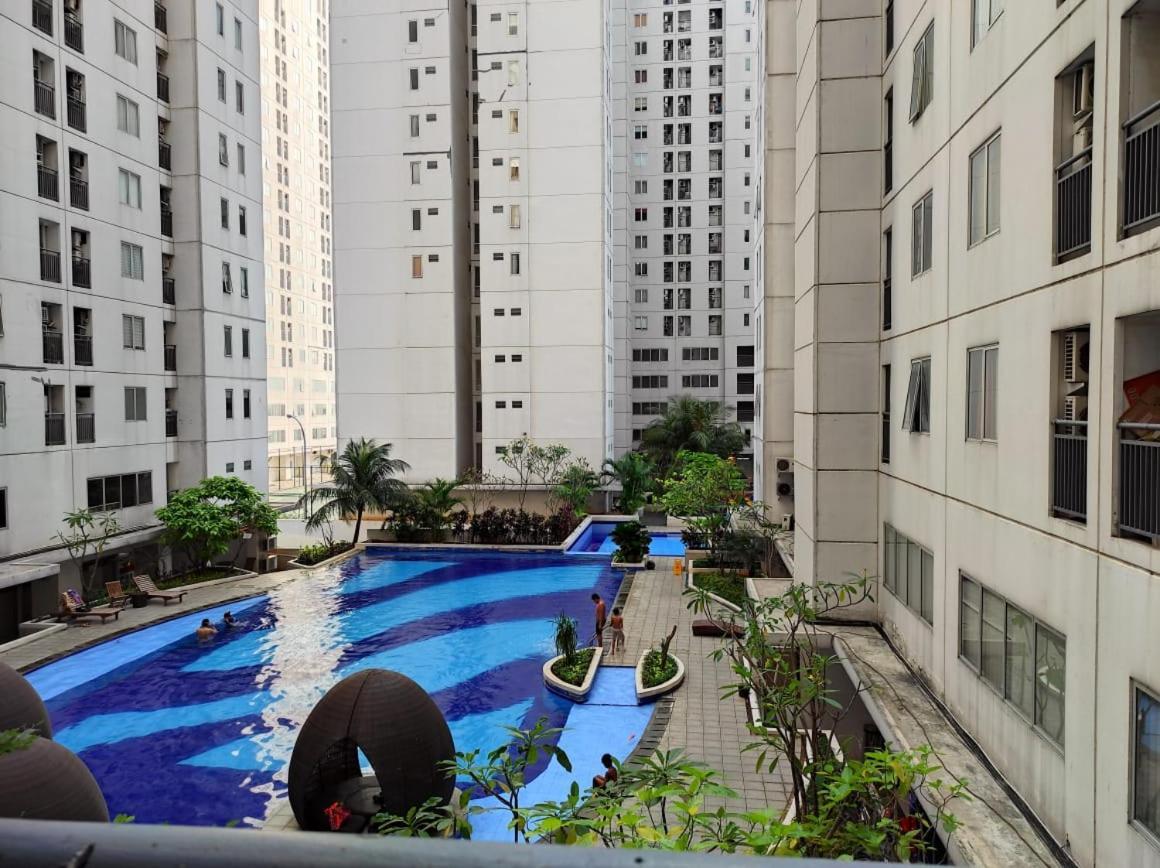 Apartemen Bassura City By Globy Property Jakarta Exterior photo