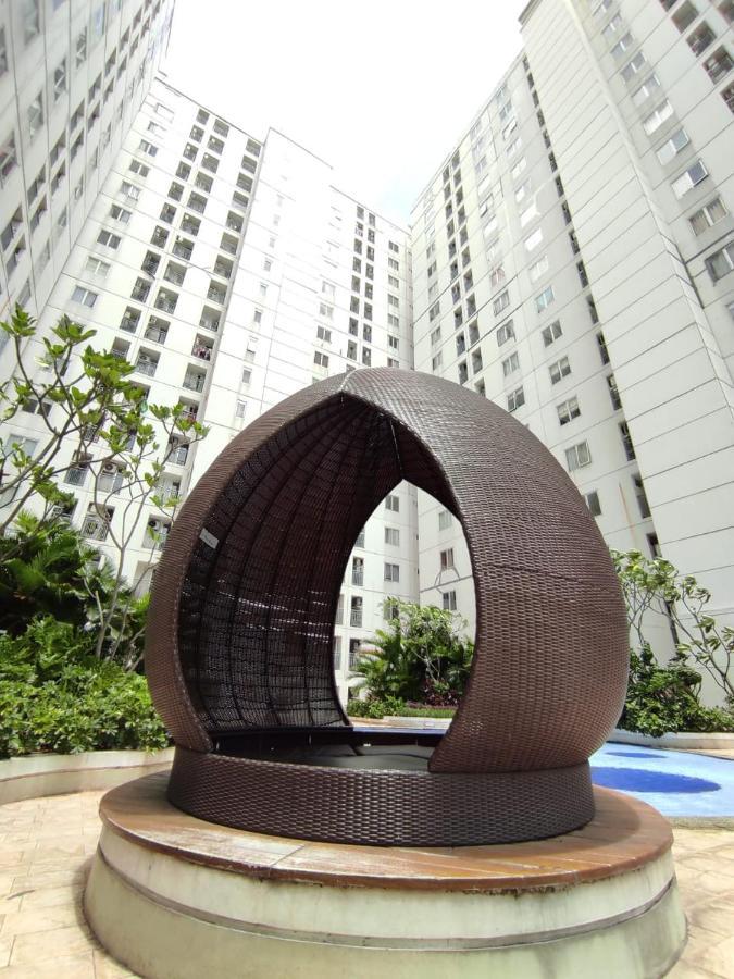 Apartemen Bassura City By Globy Property Jakarta Exterior photo
